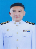 นายธงชัย มั่นคง
