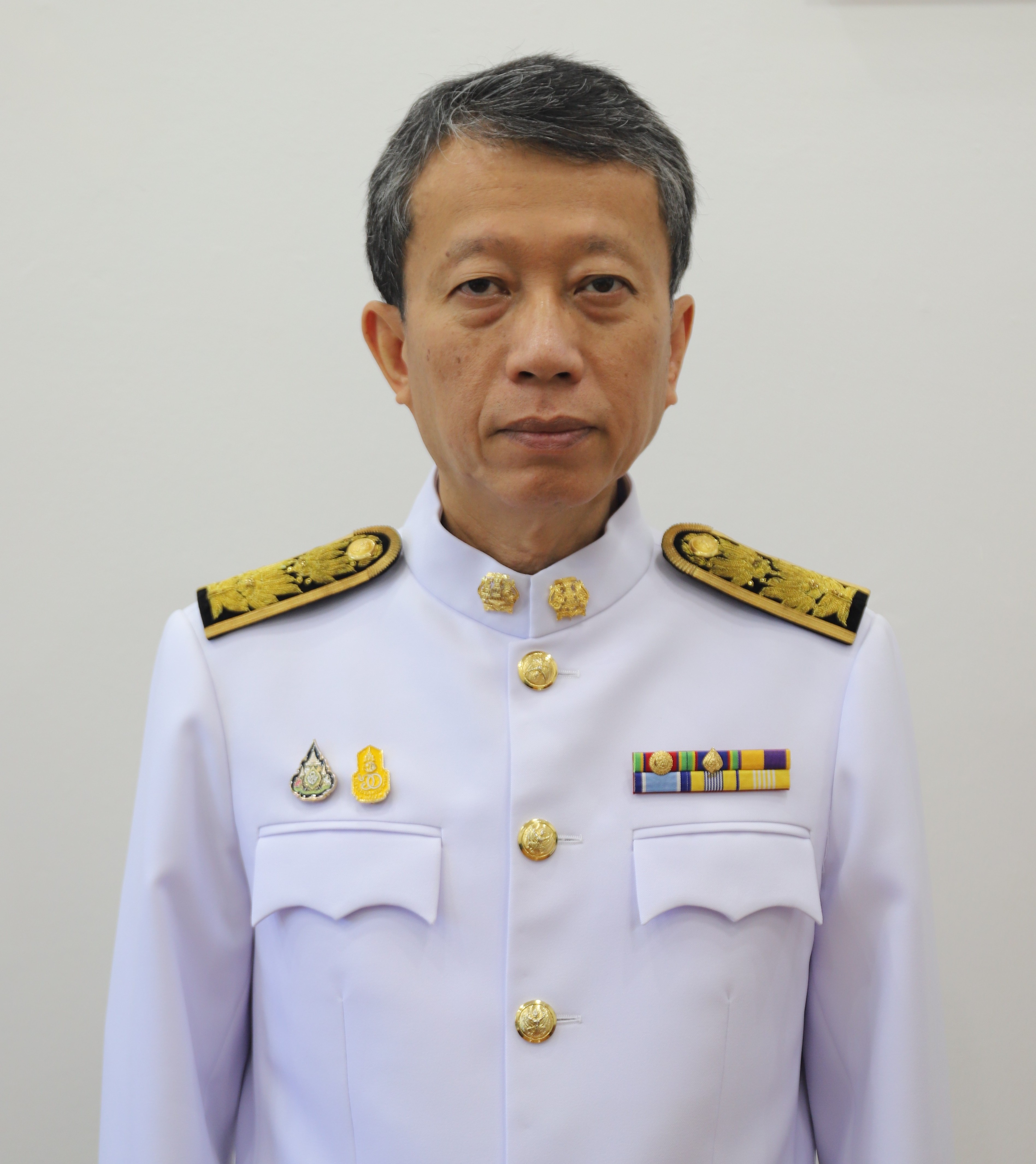 นายบุญเลิศ ชัยจิตตนานนท์