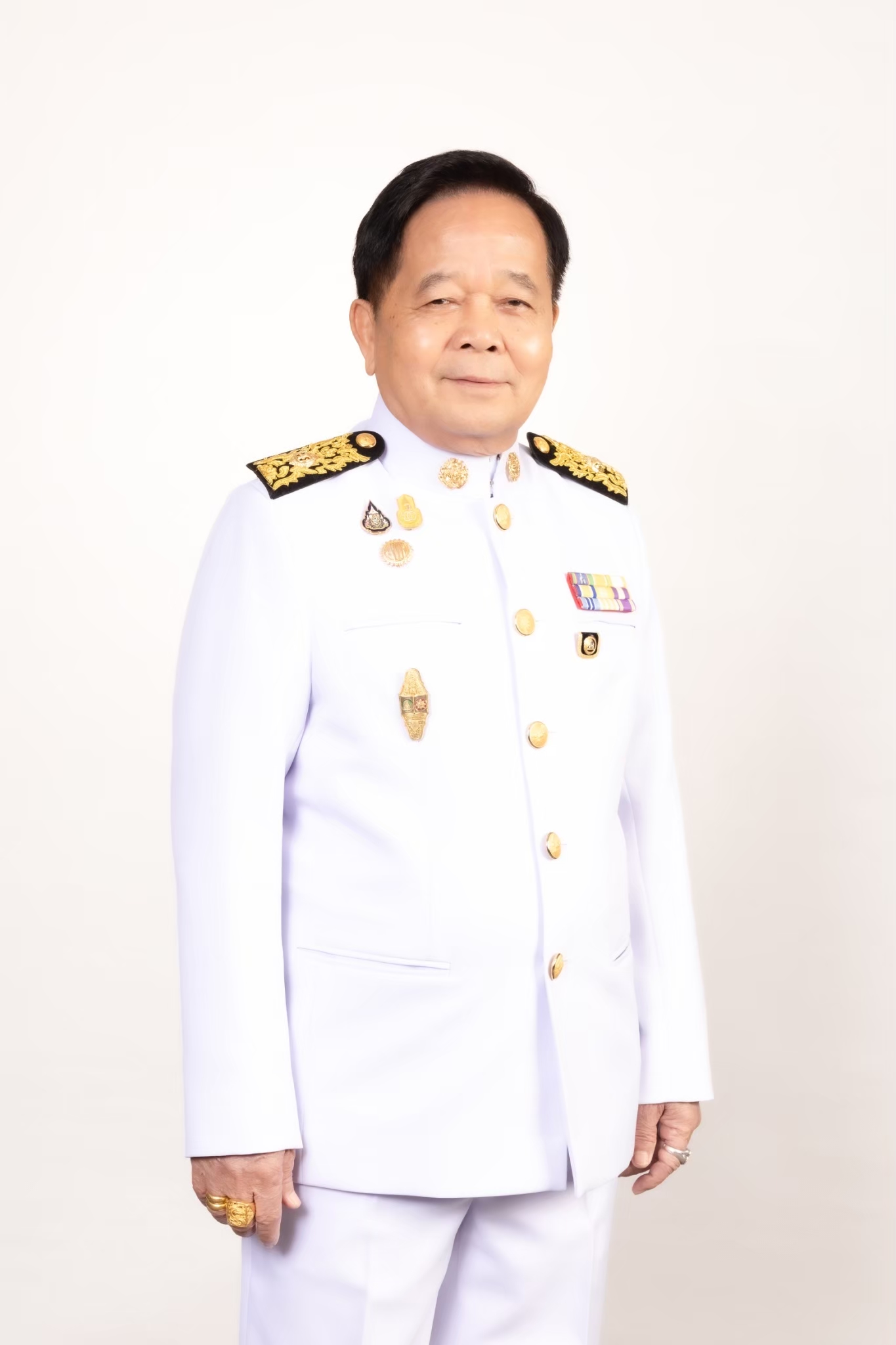 นายชะอุ่ม แตงโสภา
